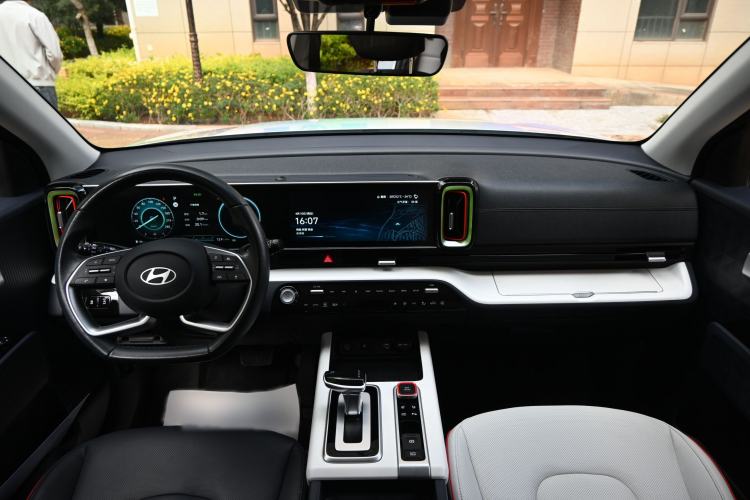 Used Hyundai ix35 2023 Musso 2.0L Flagship Edition TOP Interior 6