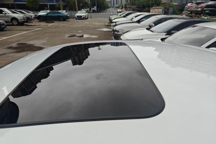 Used Hyundai Elantra (6th Generation / Lingdong) 2020 1.5L CVT Smart & Stylish – Elite Version Roof