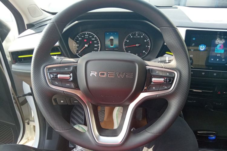 Used Roewe i5 2021 1.5L Manual Platinum Edition
