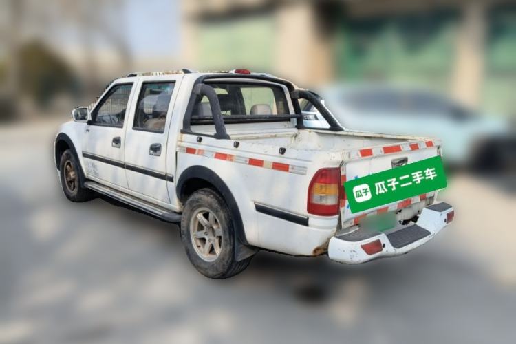 Used Foton Sapporo 2015 2.4L 2WD Comfort Edition 5235 mm Long G69S4N
