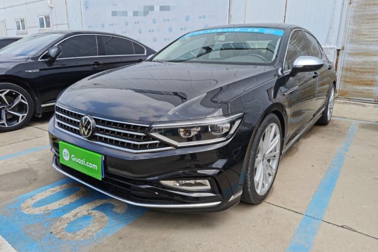 Used Volkswagen Magotan 2025 Zhongxiang Version 330TSI DSG Luxury Edition