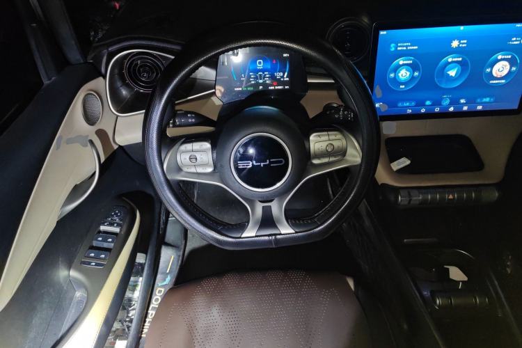 Used BYD Dolphin 2023 420 km Free Version Steering Wheel