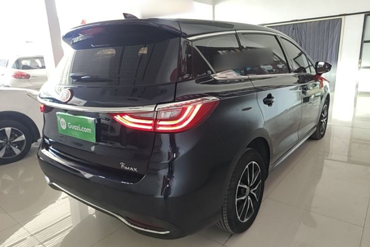 Used BYD Song MAX 2017 1.5T Manual Smart Connect Luxury 7-Seater