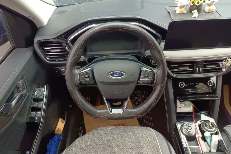 Used Ford Escape 2020 EcoBoost 245 Four-Wheel Drive Luxury Edition