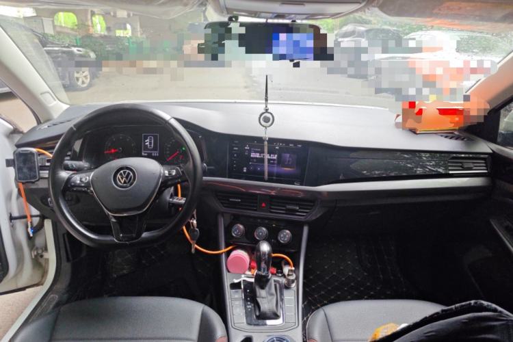 Used Volkswagen Bora 2021 1.5L Automatic Comfort Smart Connect Edition Center Console