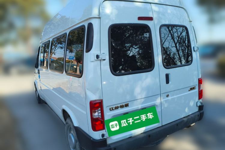 Used JMC Transit 2021 2.8T Space King Standard Version Long Wheelbase Mid-Height Roof Rear Single Tire – Step 6-Seater Diesel China VI Emission Standard JX493
