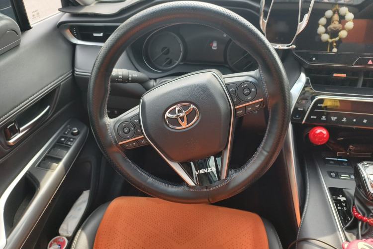 Used Toyota Venza 2023 2.0L CVT Two-Wheel Drive Luxury Edition
