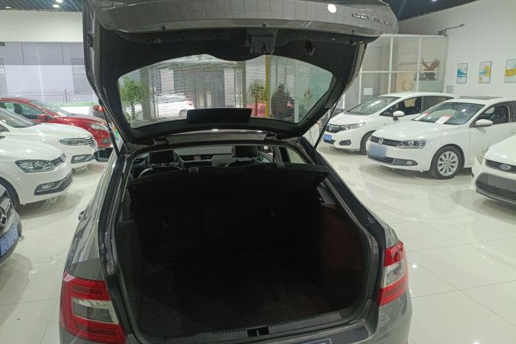 Used Skoda Octavia 2017 1.6L Automatic Chuanxing Edition
