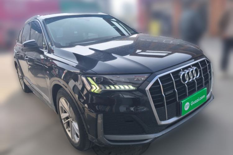 Used Audi Q7 2021 45 TFSI quattro S line Sport model