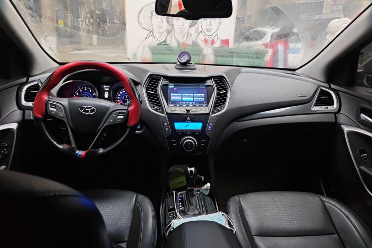 Used Hyundai Santa Fe 2013 Revised Version 2.4L Automatic All-Wheel Drive Smart Type