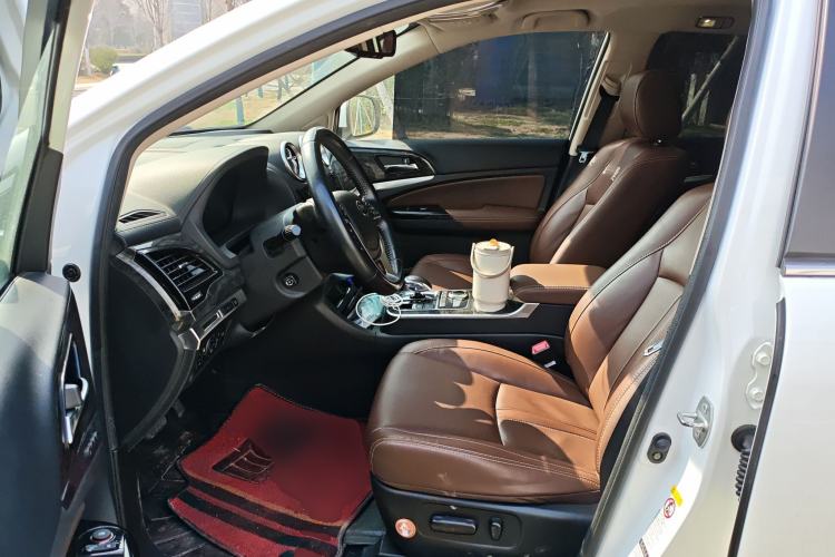 Used BYD Tang New Energy 2015 2.0T Four-Wheel-Drive Flagship Model