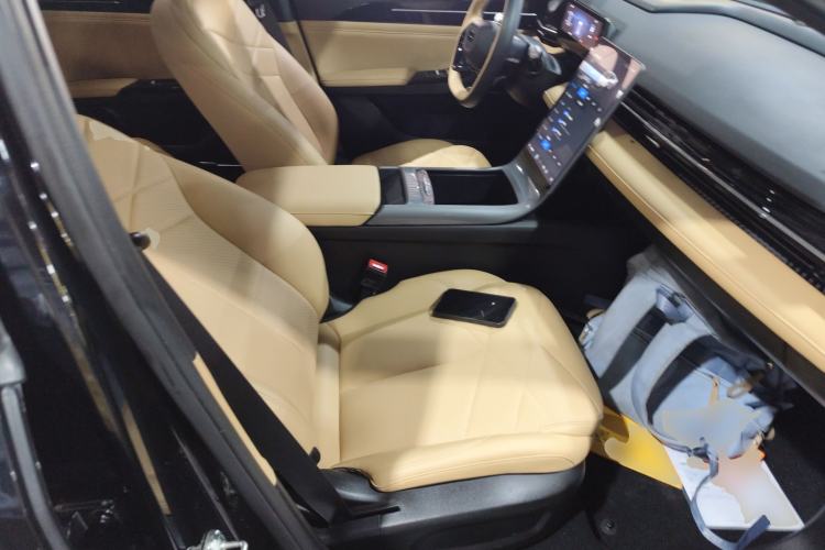 Used Geely Galaxy L6 2023 125km PLUS