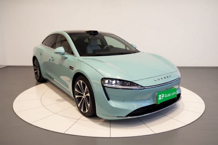 Used Hima Luxeed S7 2025 785 km Ultra Exterior 1