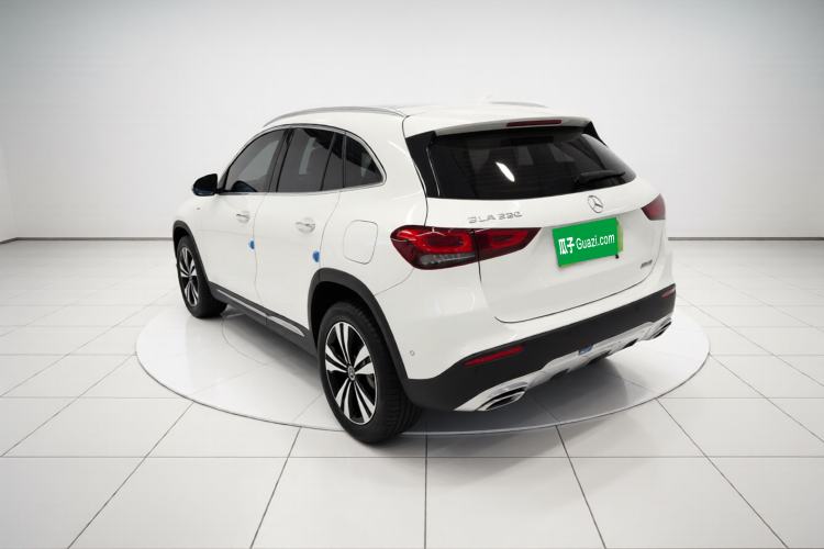 Used Mercedes-Benz GLA 2022 Facelifted GLA 200 Exterior 2