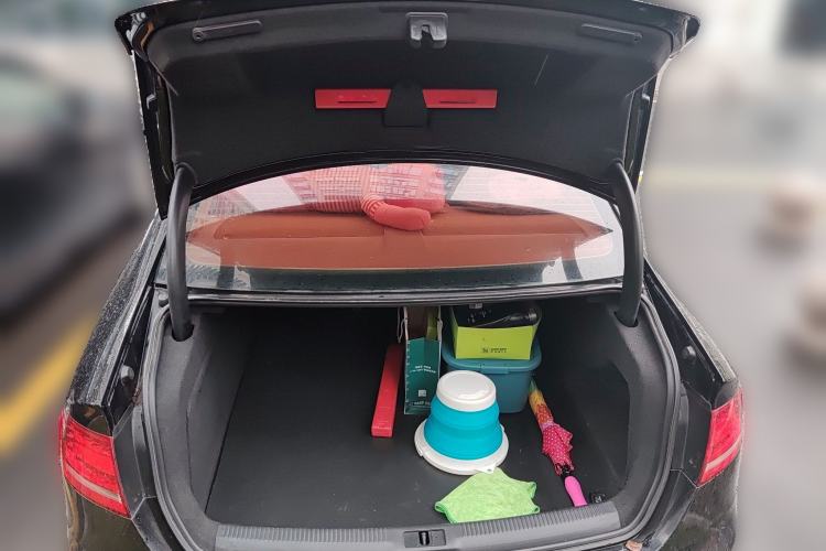 Used Audi A4L 2011 2.0 TFSI Comfort Model
