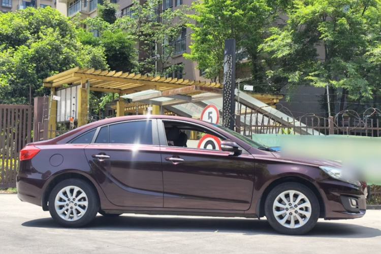 Used Haima M6 2017 1.6L Manual Comfort Model Exterior 2