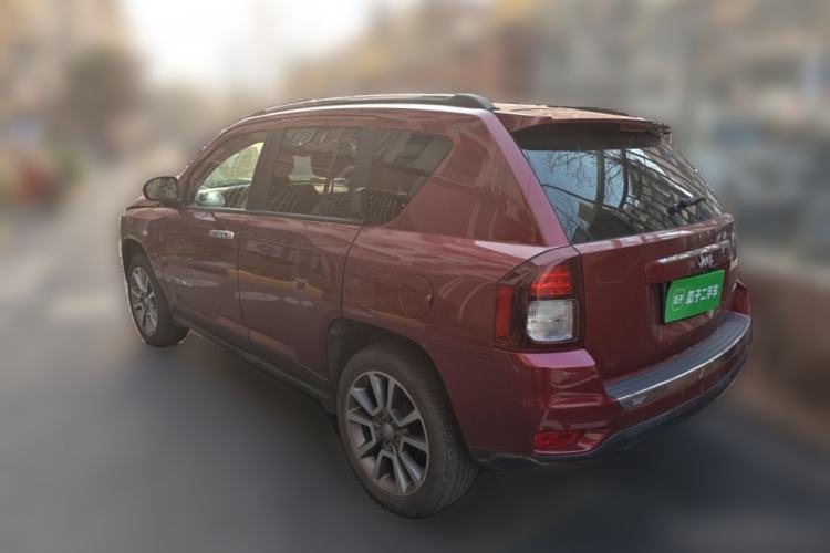 Used Jeep Compass 2013 2.0L two-wheel drive luxury version
