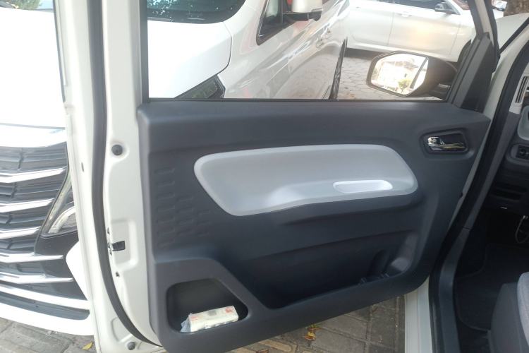 Used Wuling Hongguang MINIEV 2022 Macaron Premium Model – Lithium Iron Phosphate