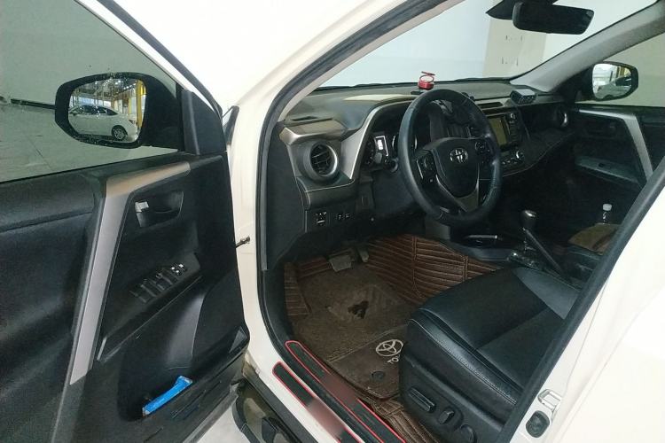 Used Toyota RAV4 2018 2.5L Automatic 4x4 Elite i Edition
