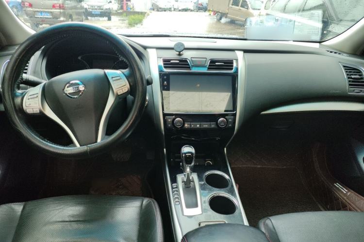 Used Nissan Teana 2018 2.0L XL Smart Upgrade Edition Center Console