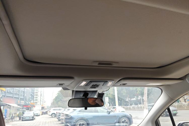 Used Toyota Sienna 2024 2.5L Hybrid Comfort Edition
