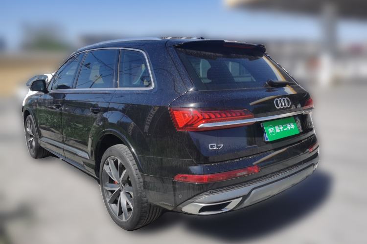 Used Audi Q7 2023 55 TFSI quattro S line Sport Edition
