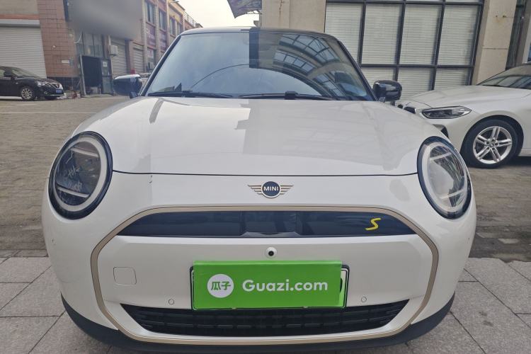 Used MINI Electric COOPER 2024 452km COOPER SE Artist

