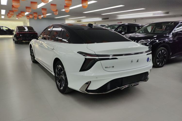 Used Hongqi H6 2023 2.0T Zhiyi Version Rear Left 45 Deg