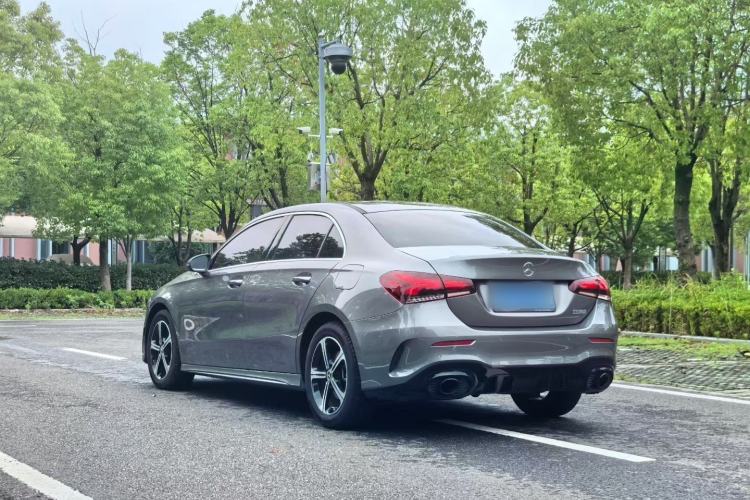 Used Mercedes-Benz A-Class 2022 Second Facelift A 200 L Sport Sedan Fashion Version
