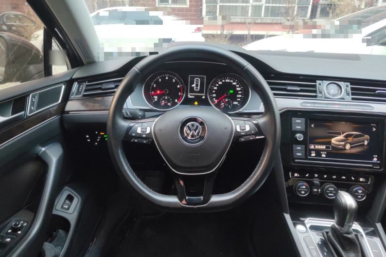 Used Volkswagen Magotan 2019 330TSI DSG Luxury Model China V Standard Steering Wheel
