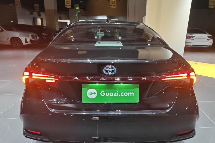 Used Toyota Avalon 2023 Dual-Engine 2.5L Luxury Edition
