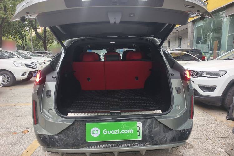 Used Lynk & Co 08 EM-P 2023 220 km Limited-Time Edition