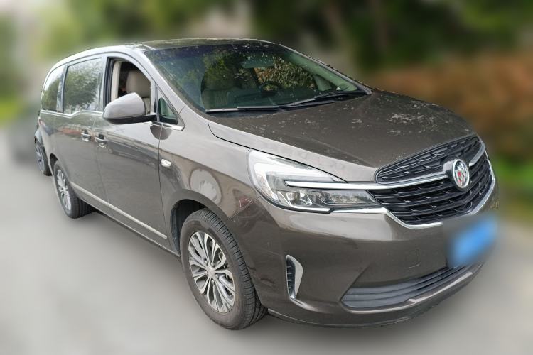 Used Buick GL8 2022 Land Cruiser Executive Class 652T Comfort Model Front Right 45 Deg