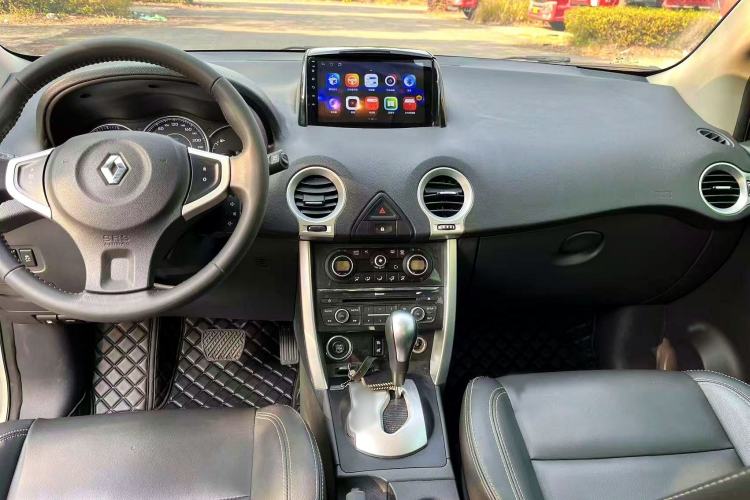 Used Renault Koleos 2014 Revised Version 2.0L Two-Wheel Drive Fashion Edition Interior 5