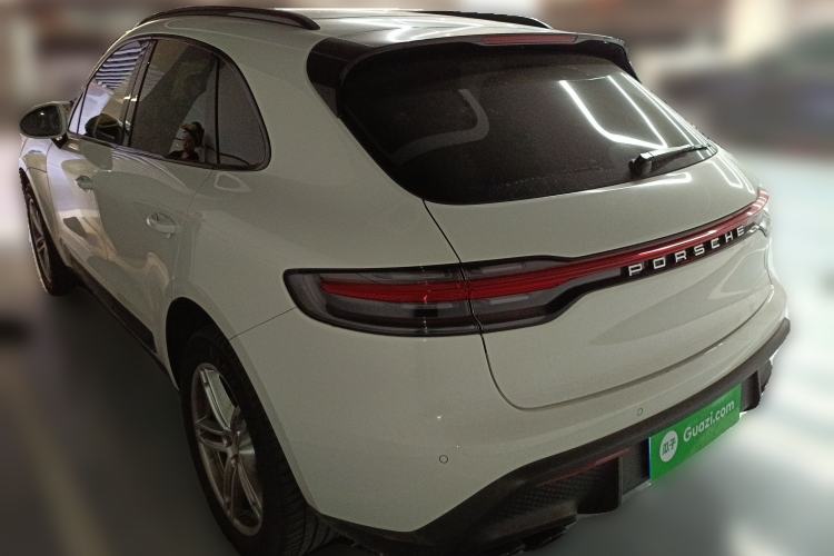 Used Porsche Macan 2023 Macan 2.0T Rear Left 45 Deg