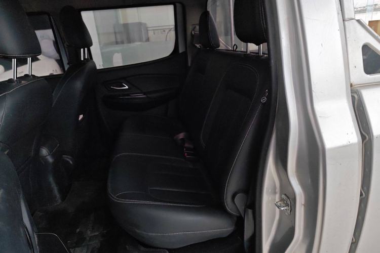 Used Dongfeng Ruichi 2021 2.4T Diesel Two-Wheel Drive Business Edition Long Cargo Bed YCY24165-61
