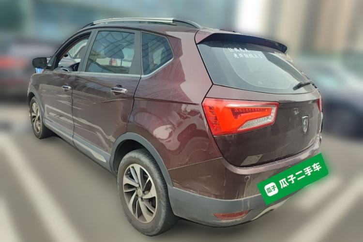 Used Baojun 560 2015 1.8L manual luxury version