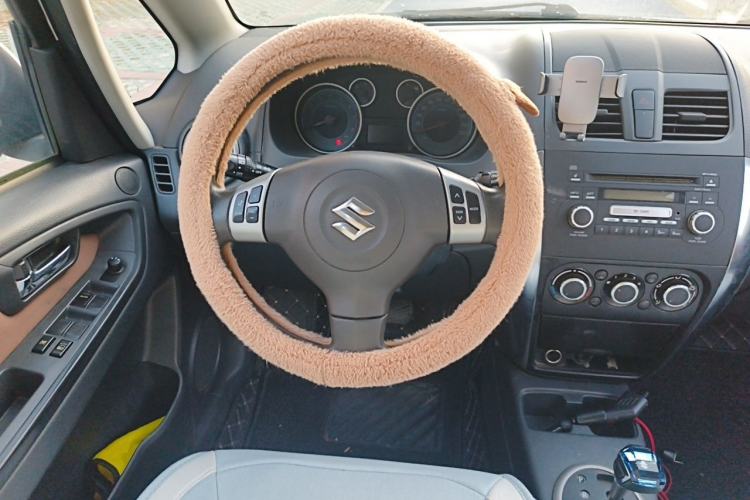 Used Suzuki SX4 2013 1.6L Automatic CoolRide Model
