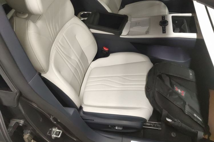 Used Geely Galaxy E8 2024 620 km All-Wheel-Drive Starship Performance Edition