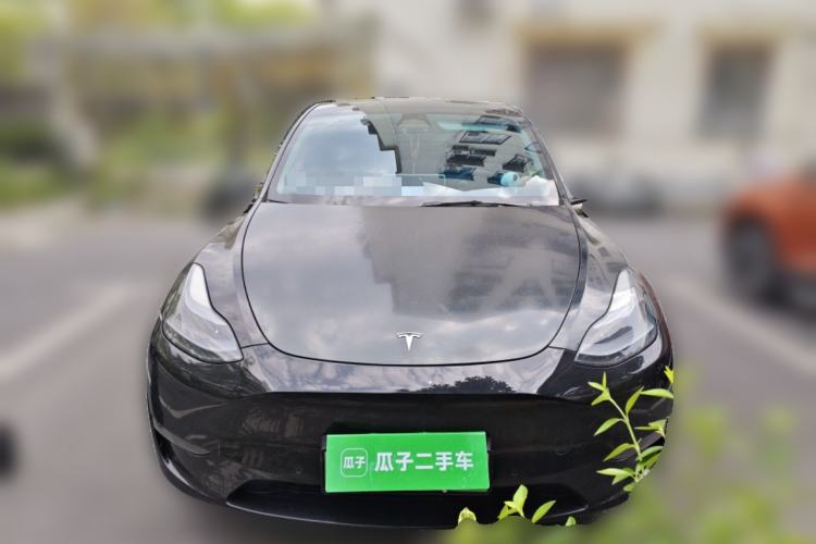 Used Tesla Model Y 2023 Long-Range All-Wheel-Drive Version Front