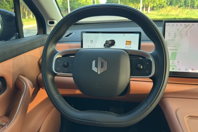 Used Leapmotor C16 2024 Range-Extended 200 Luxury Edition