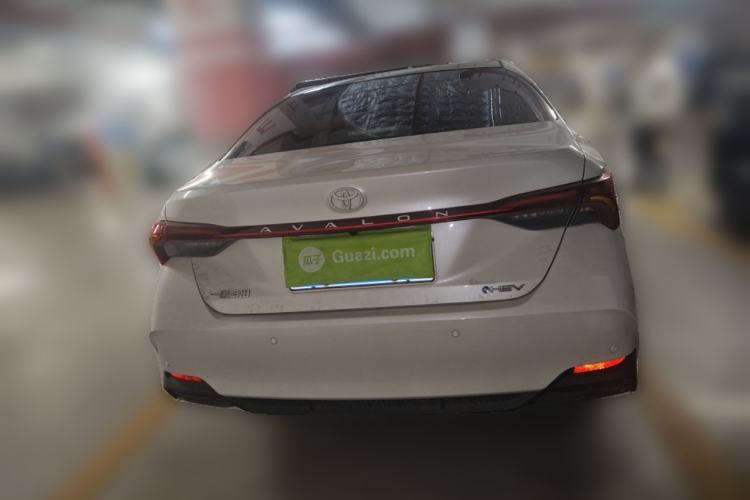 Used Toyota Avalon 2024 Dual-Motor 2.0L Luxury Edition
