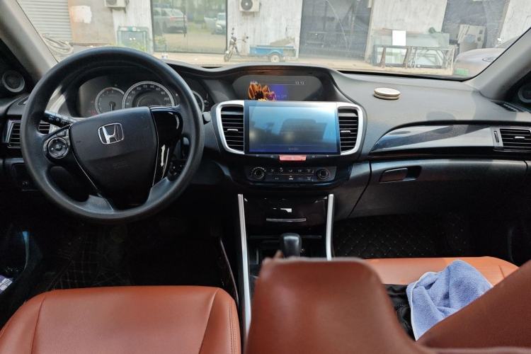 Used Honda Accord 2016 2.0L Comfort Edition
