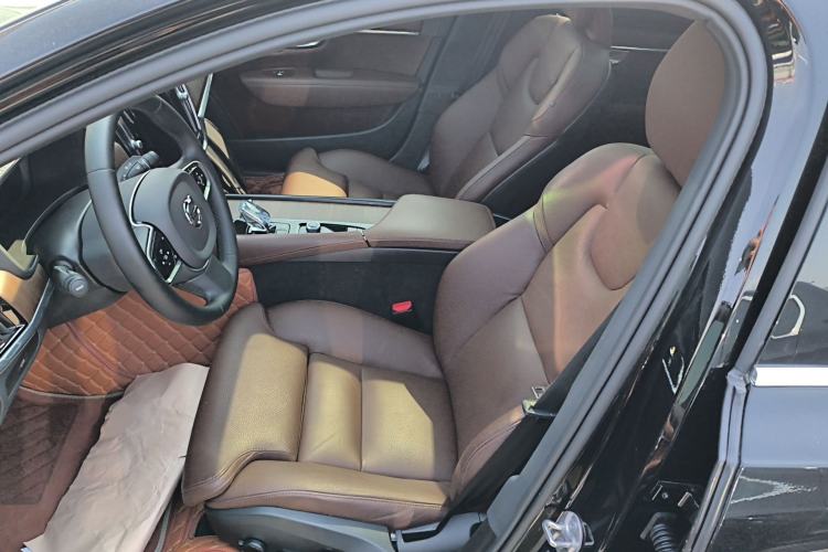 Used Volvo S90 2023 B5 Zhiyuan Luxury Edition