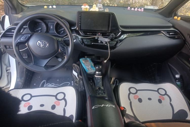 Used Toyota C-HR 2020 2.0L Comfort Edition Center Console