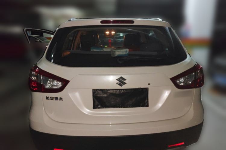 Used Suzuki S-Cross 2014 1.6L CVT Two-Wheel Drive Elite Version
