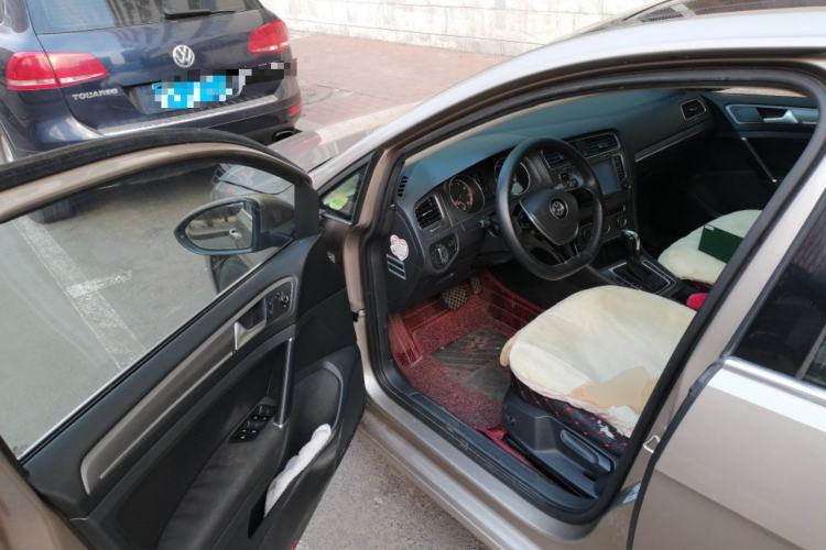 Used Volkswagen Golf 2015 1.4TSI Automatic Comfort Model
