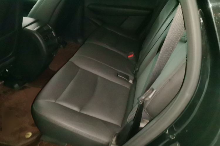 Used Cadillac XT5 2016 25T Luxury Model Left Rear Seat