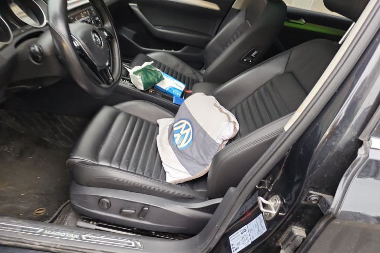 Used Volkswagen Magotan 2019 330TSI DSG Leading Model China VI Standard
