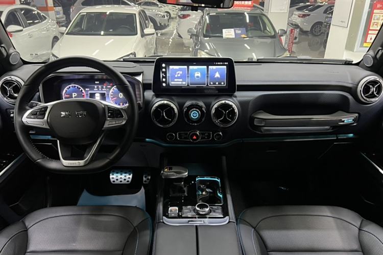 Used BAIC Off-Road BJ40 2023 2.0T Automatic Four-Wheel Drive Urban Hunter Edition Chivalrous Type